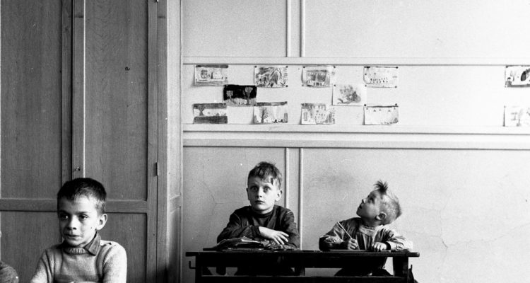 Escolar-castigado-1956-750x400.jpg
